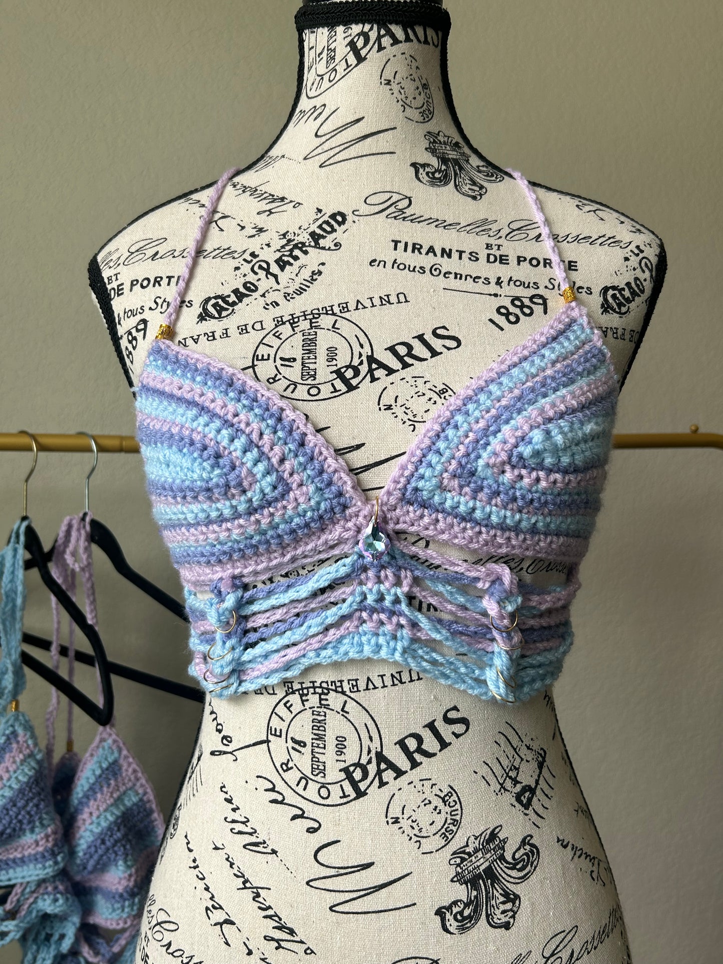Cotton Candy Skies slit weave top