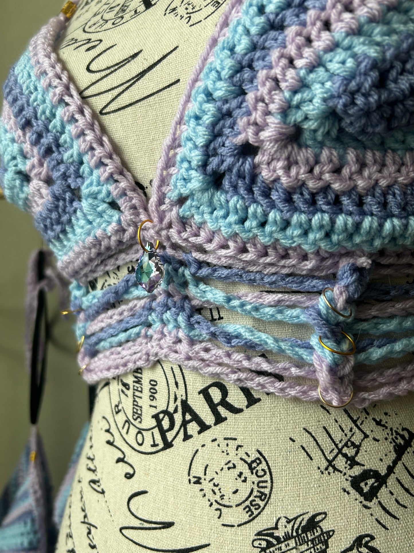 Cotton Candy Skies slit weave top