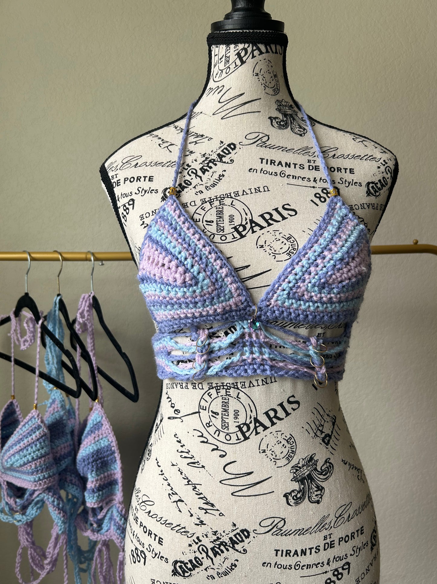Cotton Candy Skies slit weave top