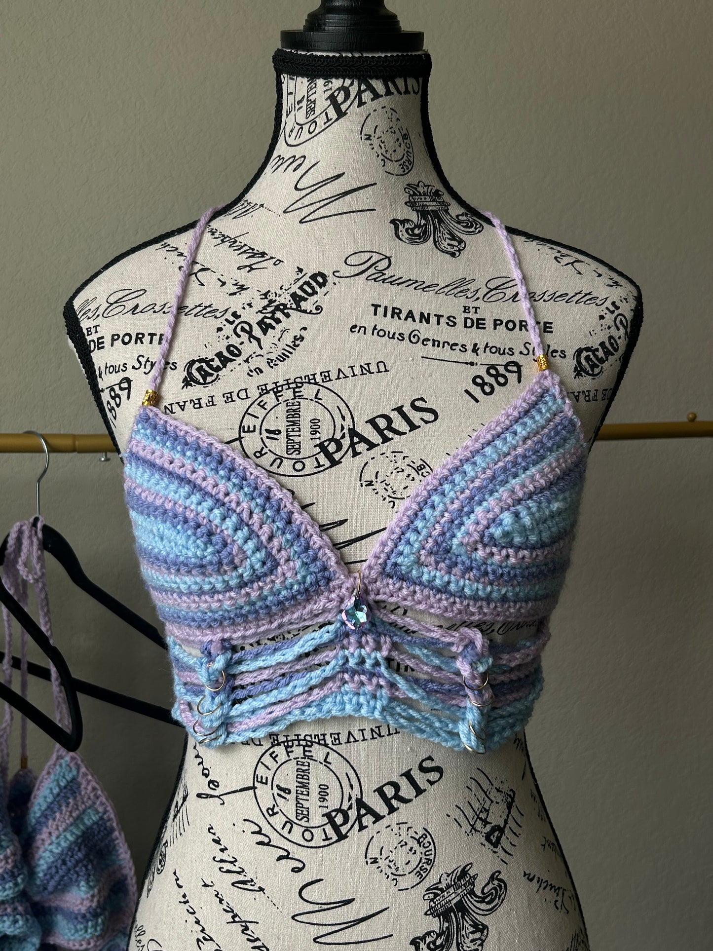 Cotton Candy Skies slit weave top